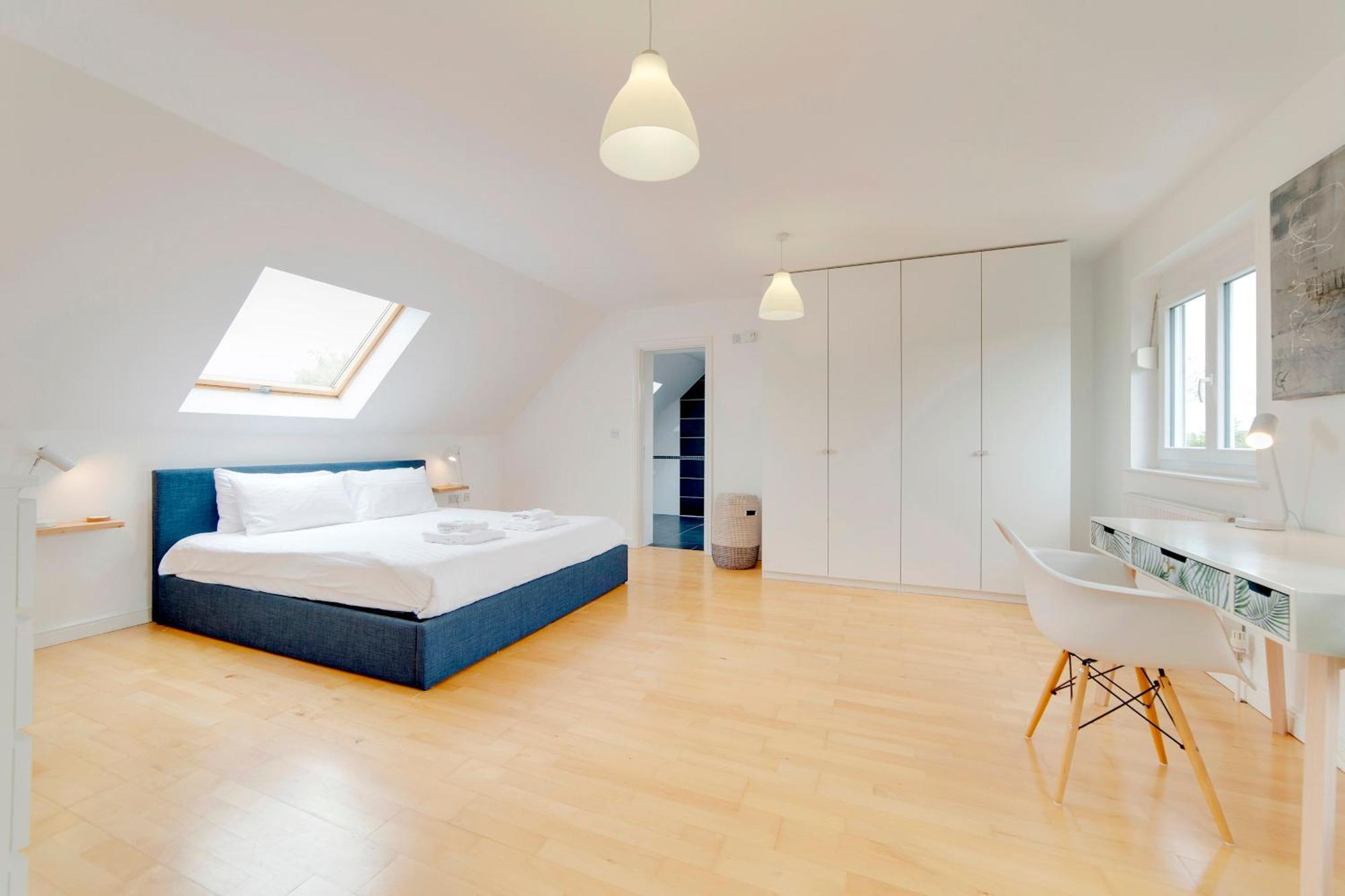 Pass The Keys 49 Byron Square Modern And Spacious 3 Bed Home With Free Parking CBG Exterior foto