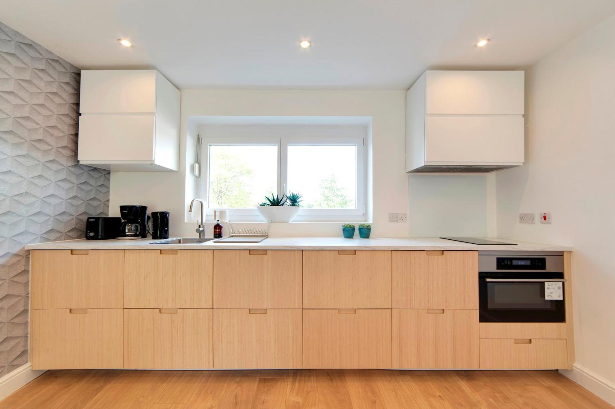 Pass The Keys 49 Byron Square Modern And Spacious 3 Bed Home With Free Parking CBG Exterior foto